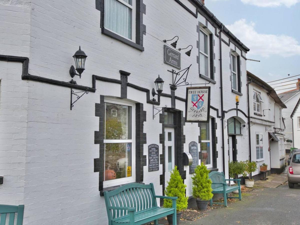 Lovely 2-Bed Apartment Colyton, Nr. Jurassic Coast Buitenkant foto