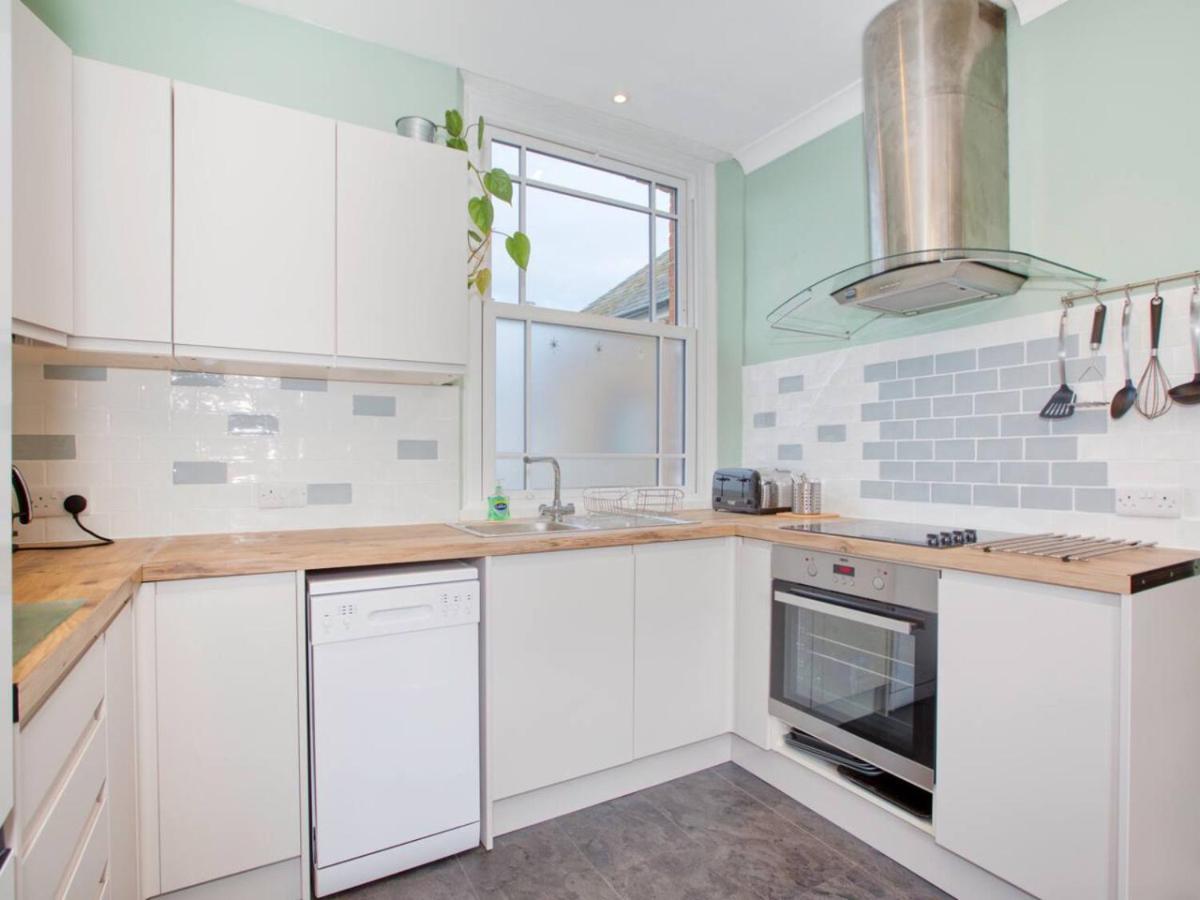 Lovely 2-Bed Apartment Colyton, Nr. Jurassic Coast Buitenkant foto